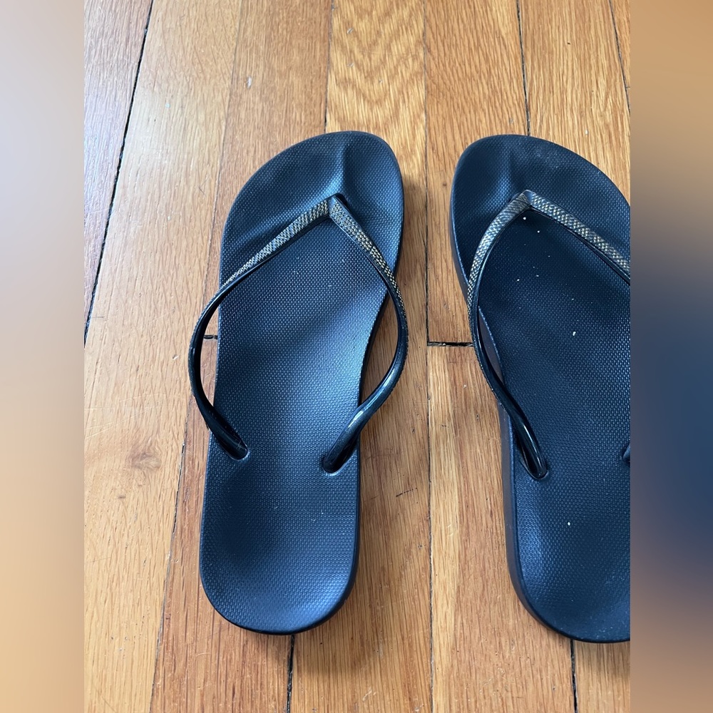 Gap Brown Flip-Flops Made in Brazil US Sz 7 EU 38 - Picture 4 of 5